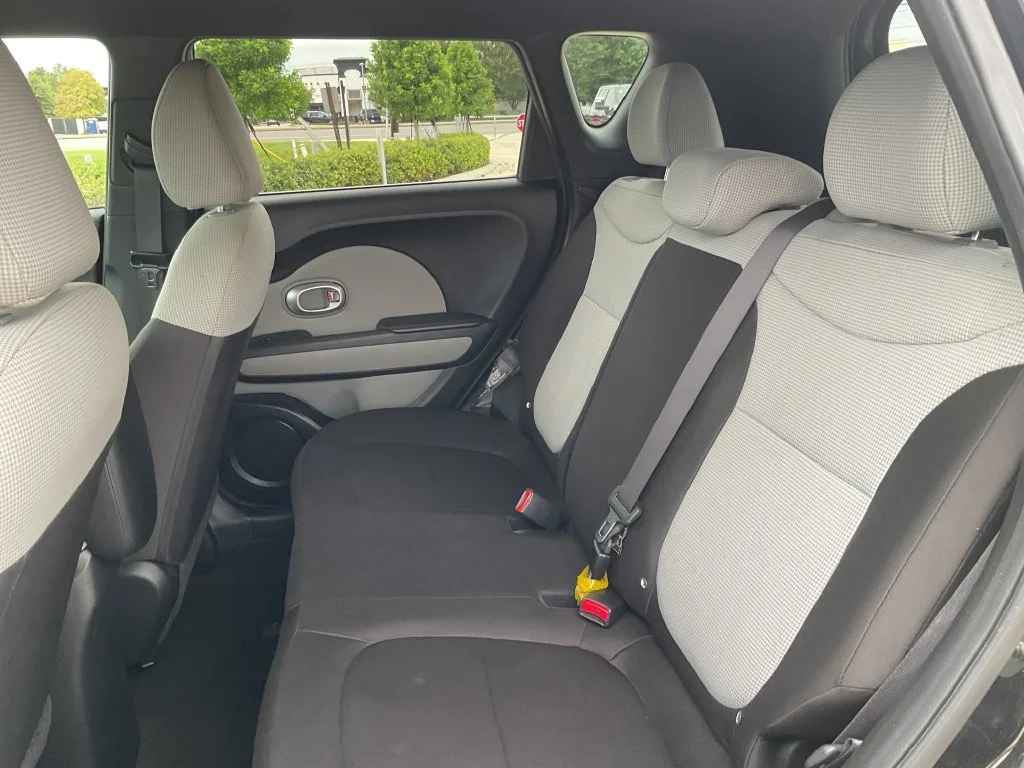 Used 2016 Black Kia Base image 14