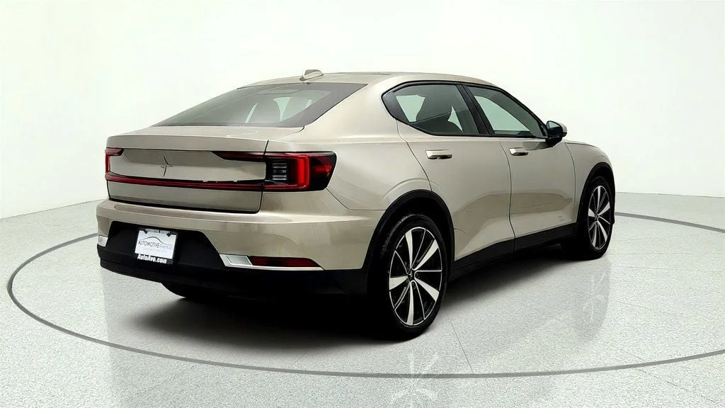 Used 2022 Moon Polestar Long Range Dual Motor image 5