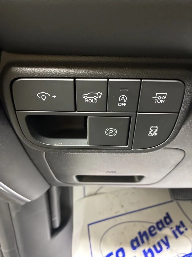 New 2026 White Hyundai SEL image 15