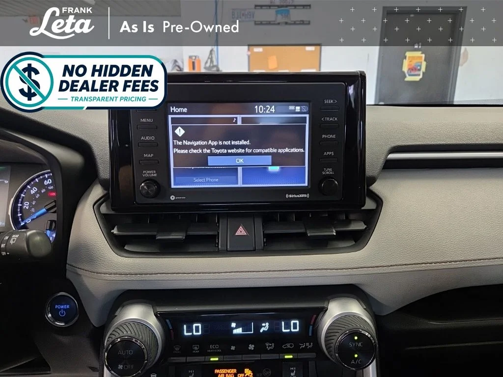 Used 2021 White Toyota XLE image 11