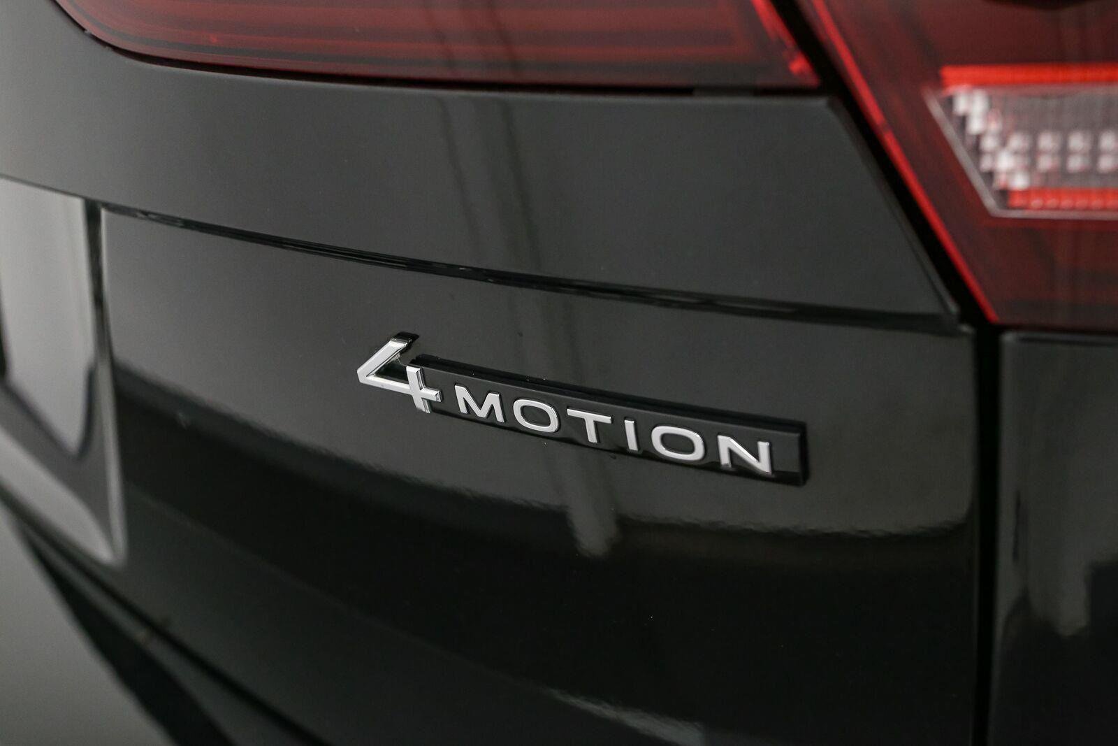 Used 2022 Deep Black Pearl Volkswagen S image 12