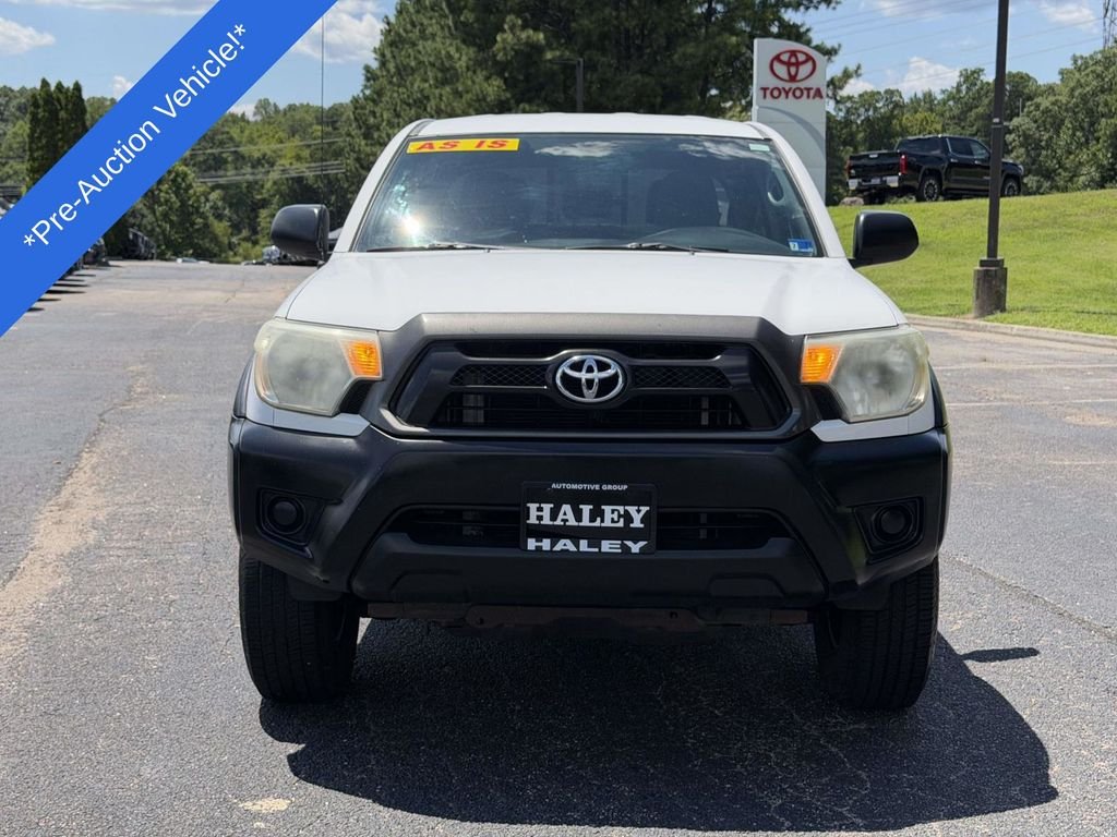 Used 2012 White Toyota Base image 23