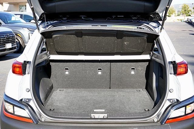 Used 2023 Silver Hyundai SEL image 12