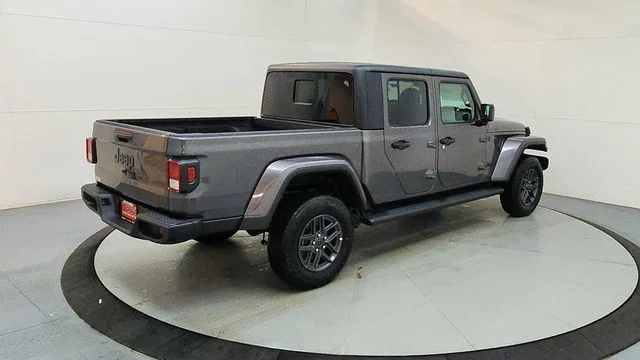 New 2026 Granite Crystal Metallic Clear-Coat Exterior Paint Jeep Sport S image 10
