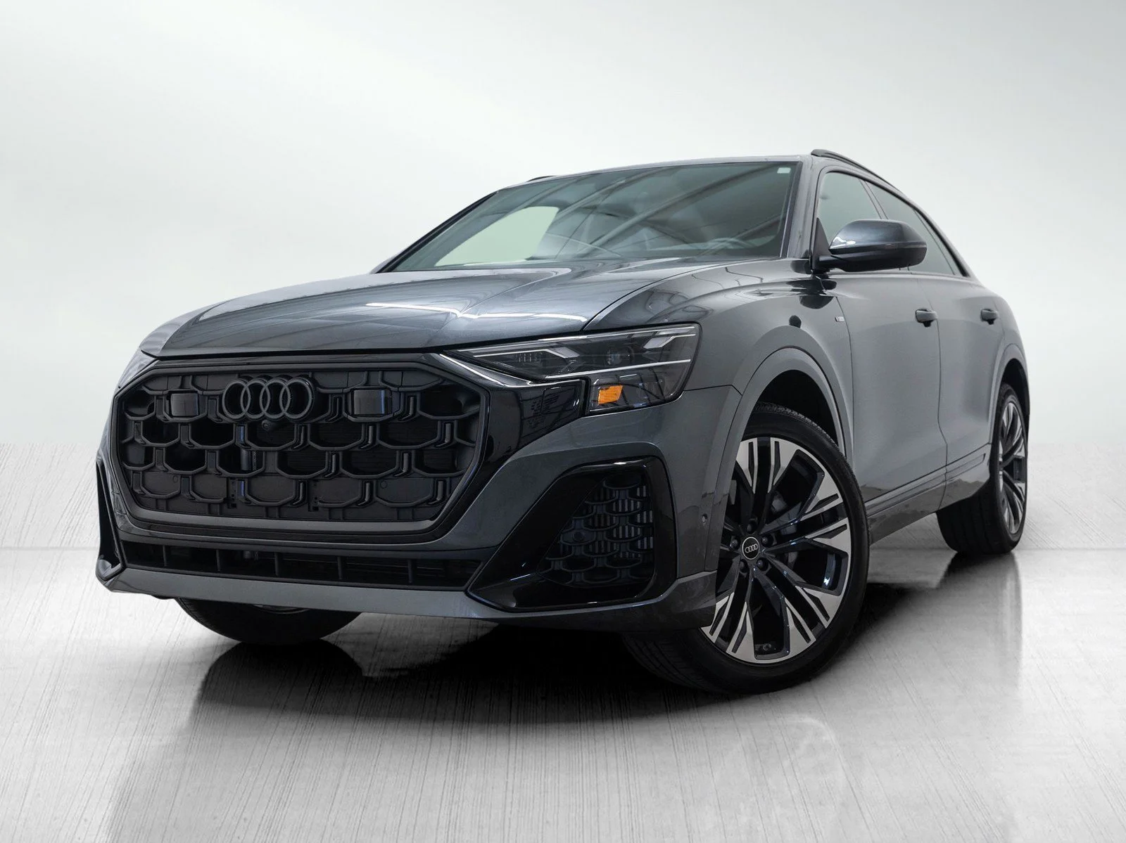 2025 Audi Q8 55 Premium Plus Tiptonic quattro's photo