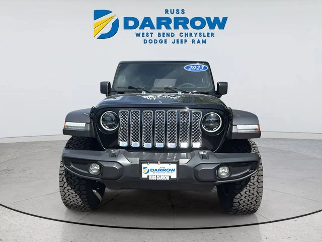 Used 2023 Black Jeep High Tide image 10
