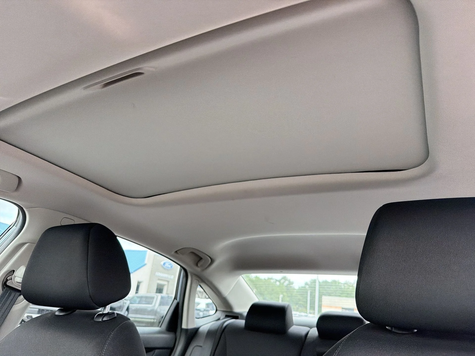Certified Used 2024 Morning Mist Metallic Honda EX image 4