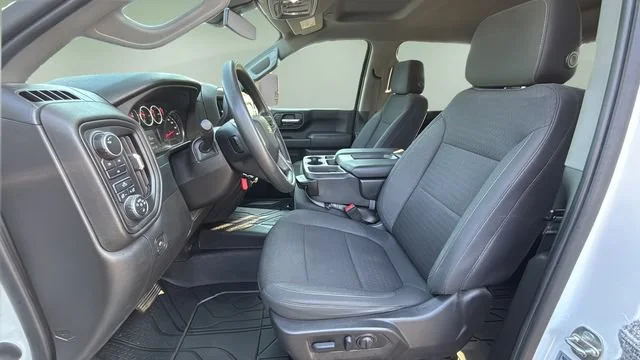Used 2022 Summit White Chevrolet Custom image 19