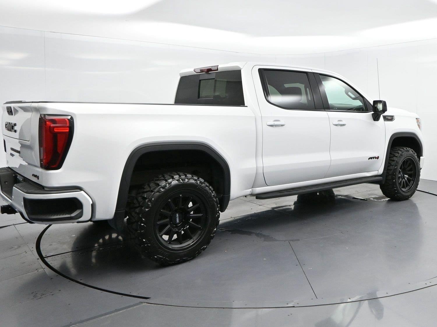 Used 2021 Summit White GMC AT4 image 7