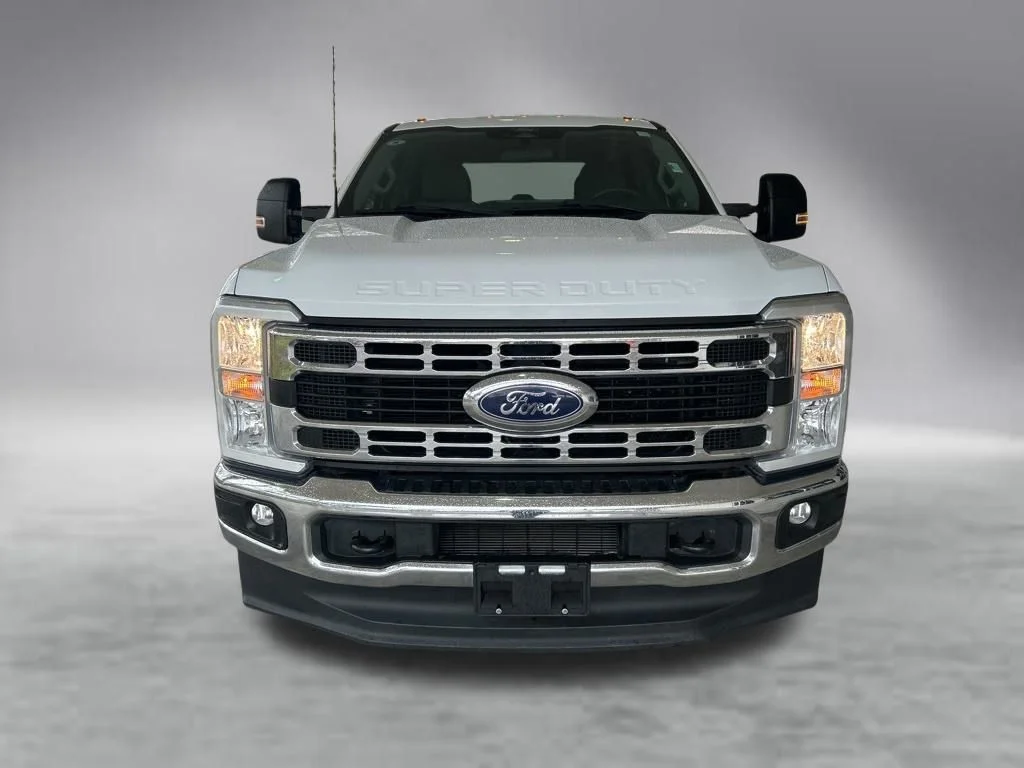 Used 2024 White Ford XLT image 12