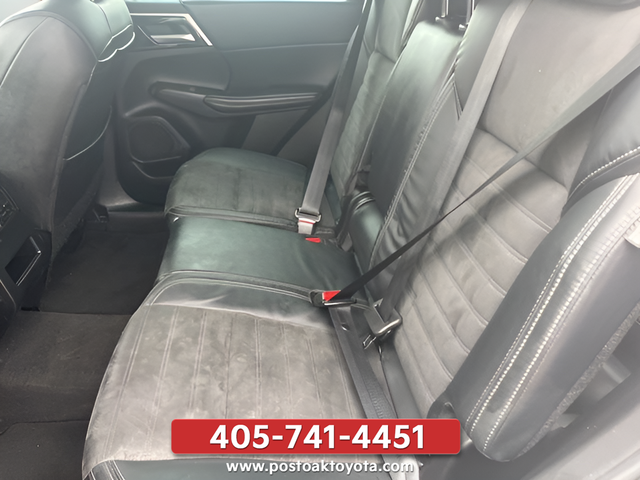 Used 2022 Gray Mitsubishi SE image 11
