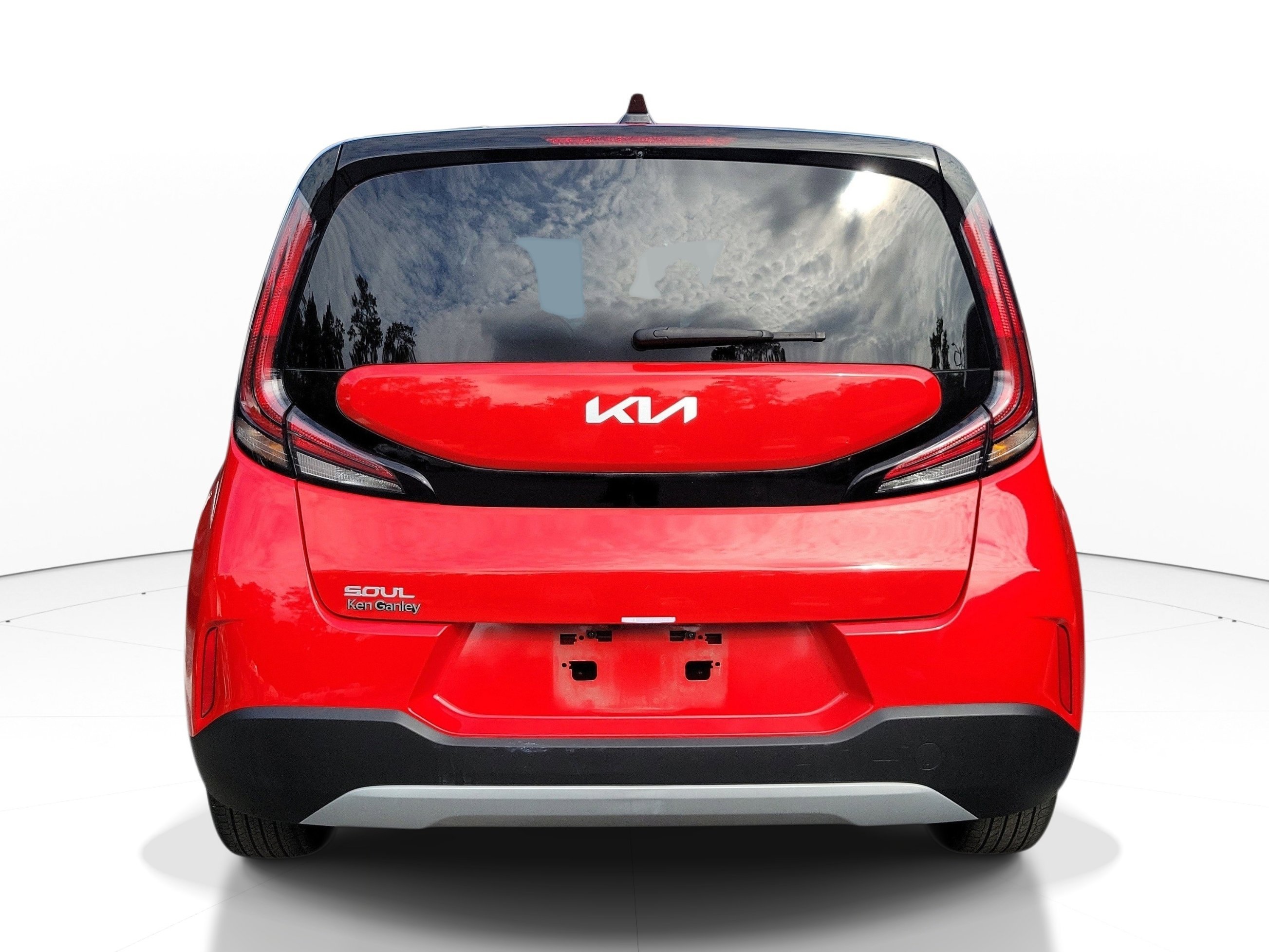 Used 2024 Inferno Red Kia LX image 3