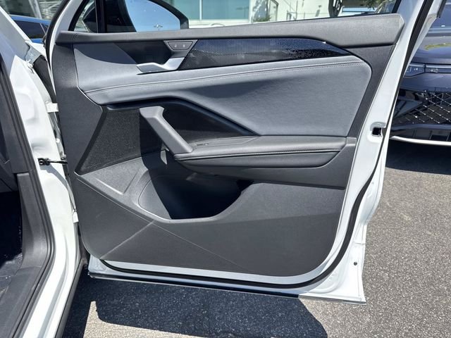 New 2026 White/off-white Volkswagen 2.0T SE R-Line Black image 30