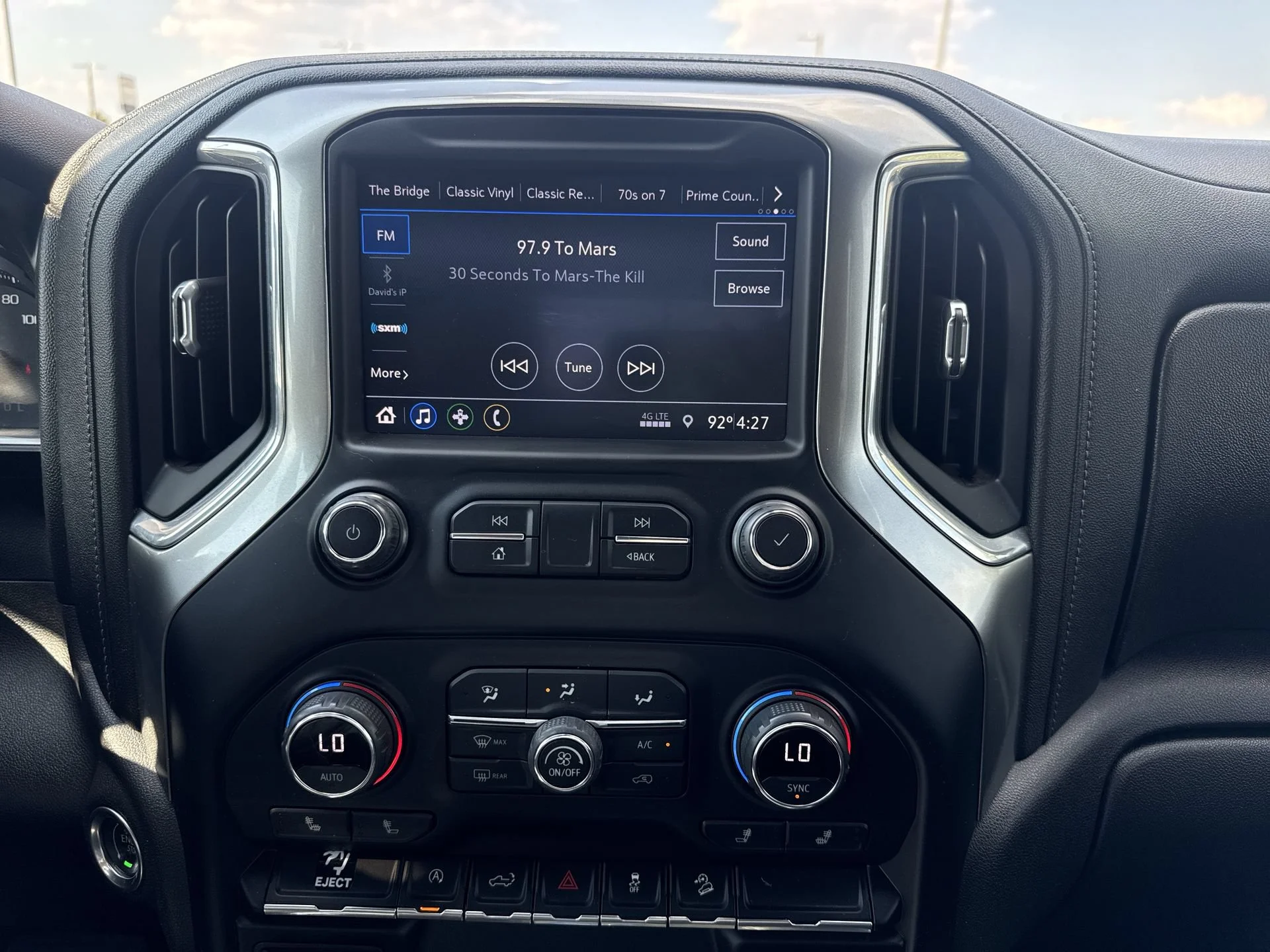 2021 Chevrolet Silverado 1500 RST - Photo 16