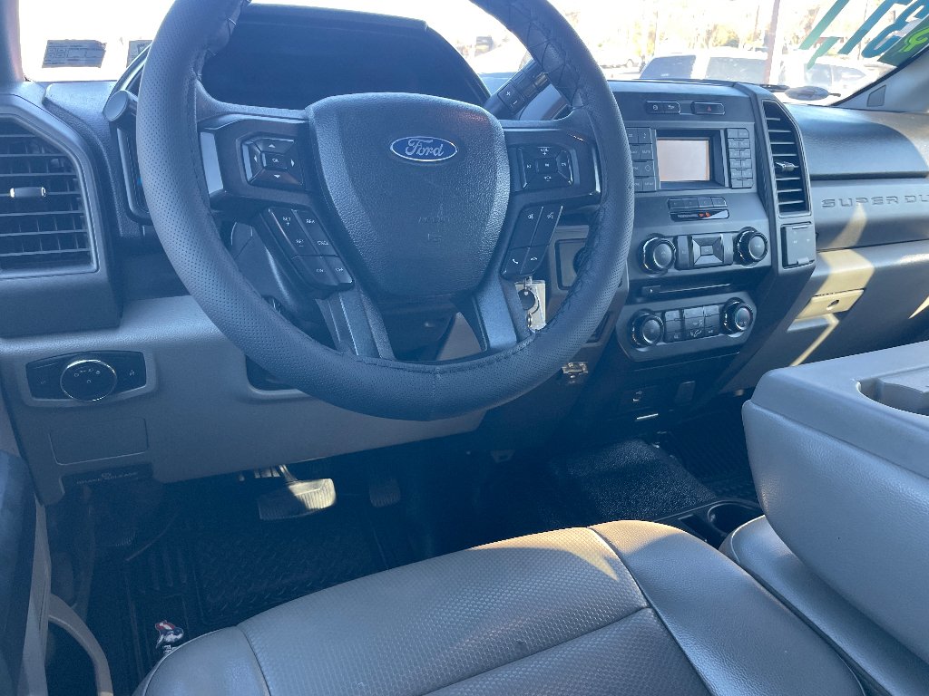 Used 2017 Oxford White Ford XL image 13