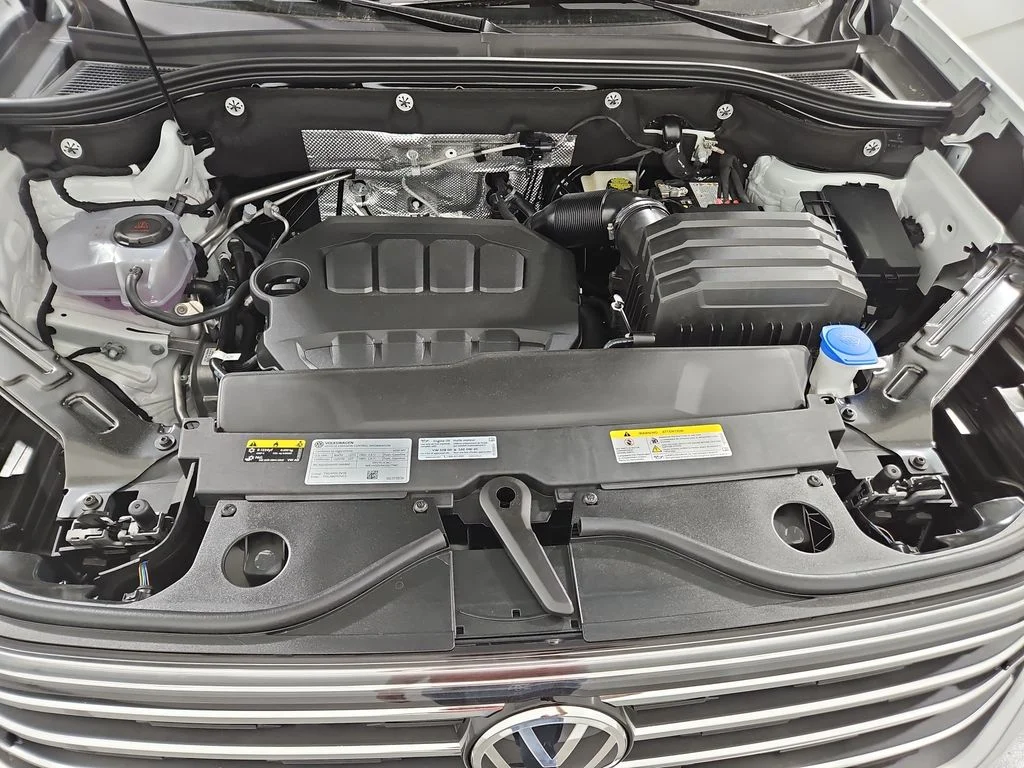 New 2026 White/off-white Volkswagen 2.0T SE w/Technology image 20