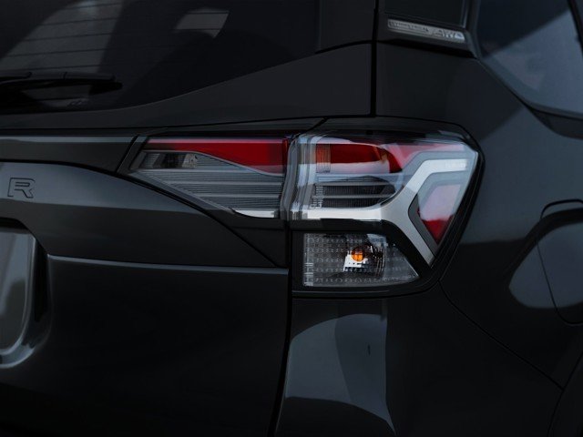 New 2026 CRYSTAL BLACK SILICA Subaru Limited image 12