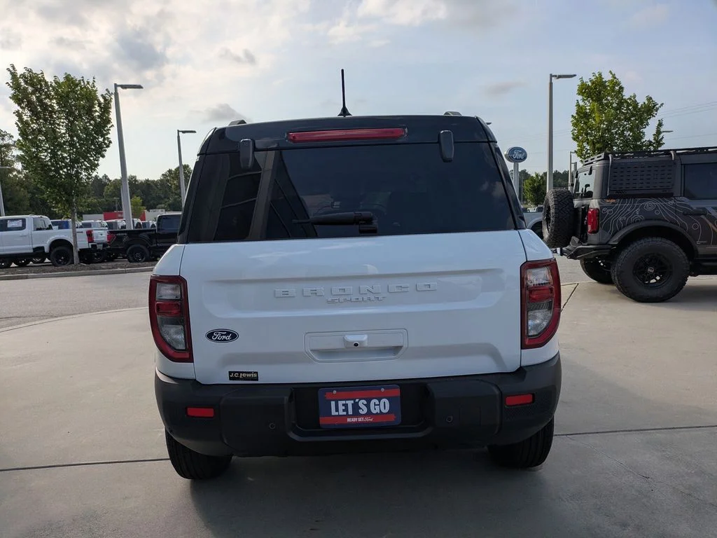 New 2026 Oxford White Ford Outer Banks image 5