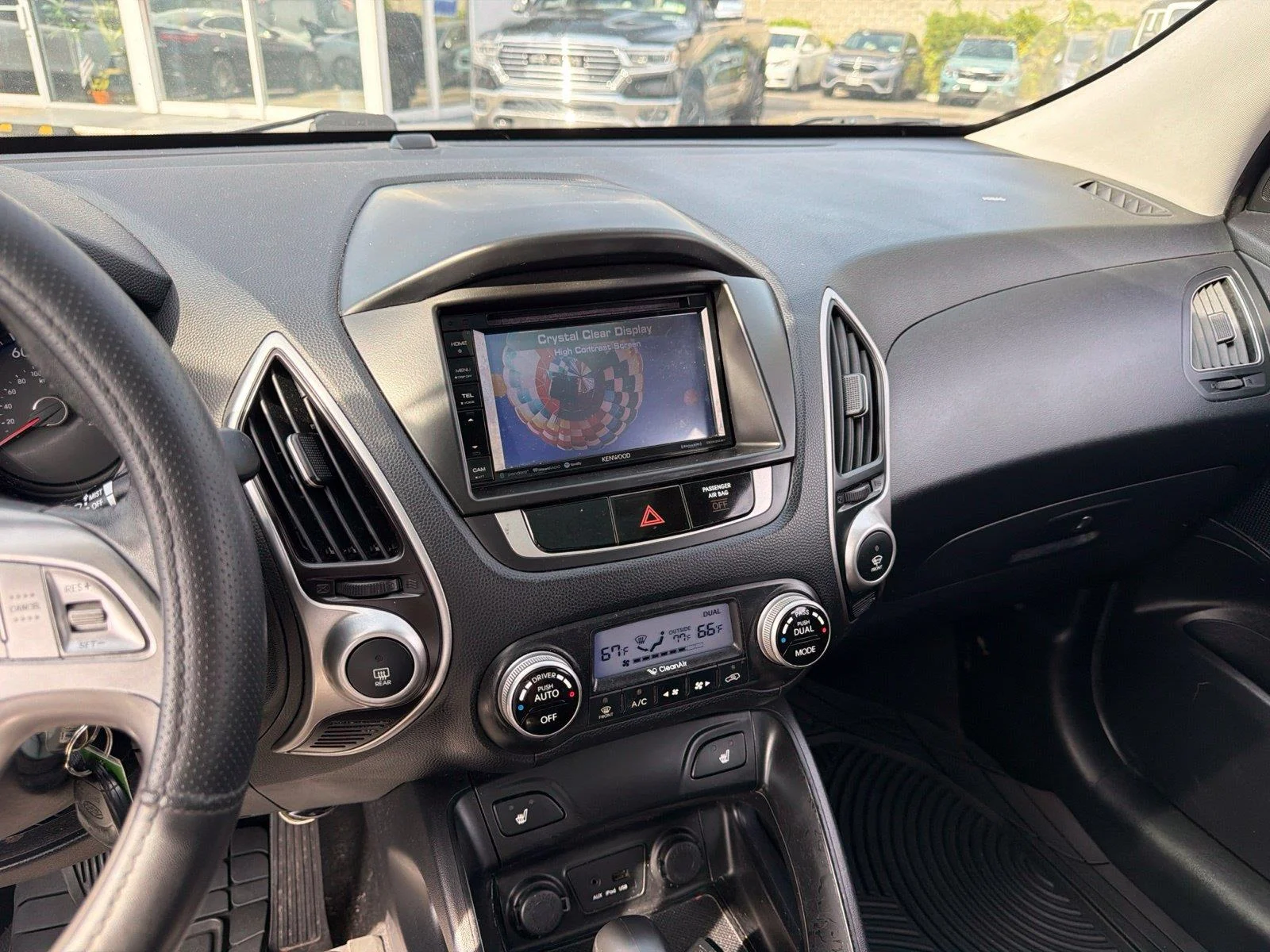 2010 Hyundai Tucson Limited - Photo 27