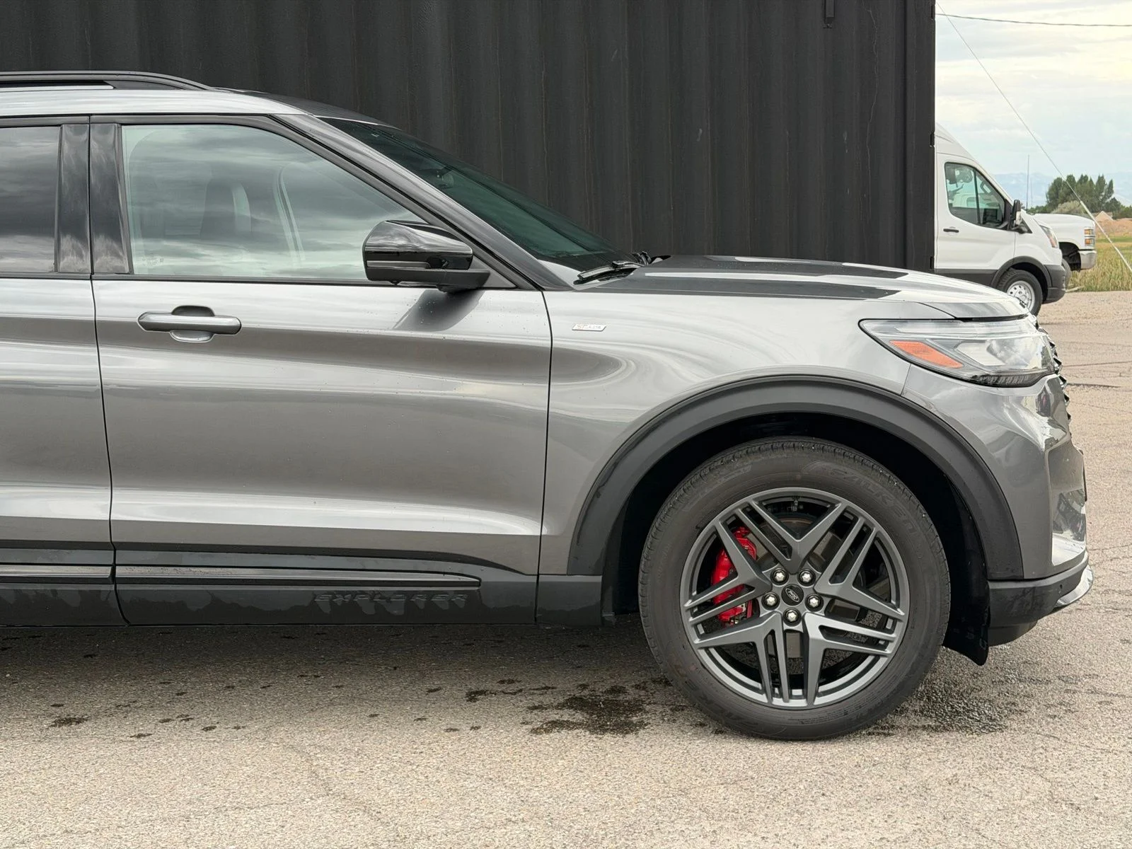 Used 2025 Gray Ford ST-Line image 4