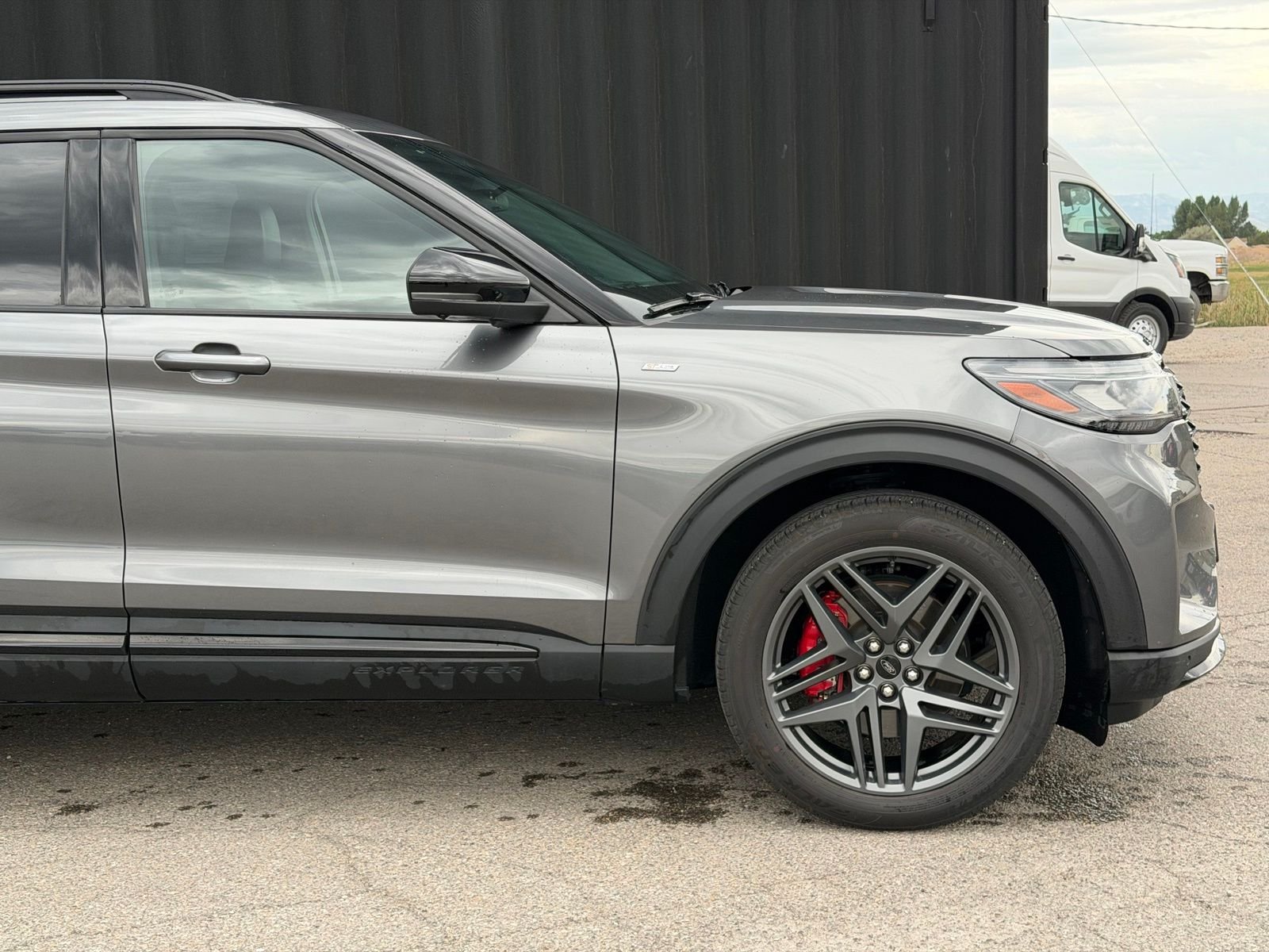 Used 2025 Gray Metallic Ford ST-Line image 4