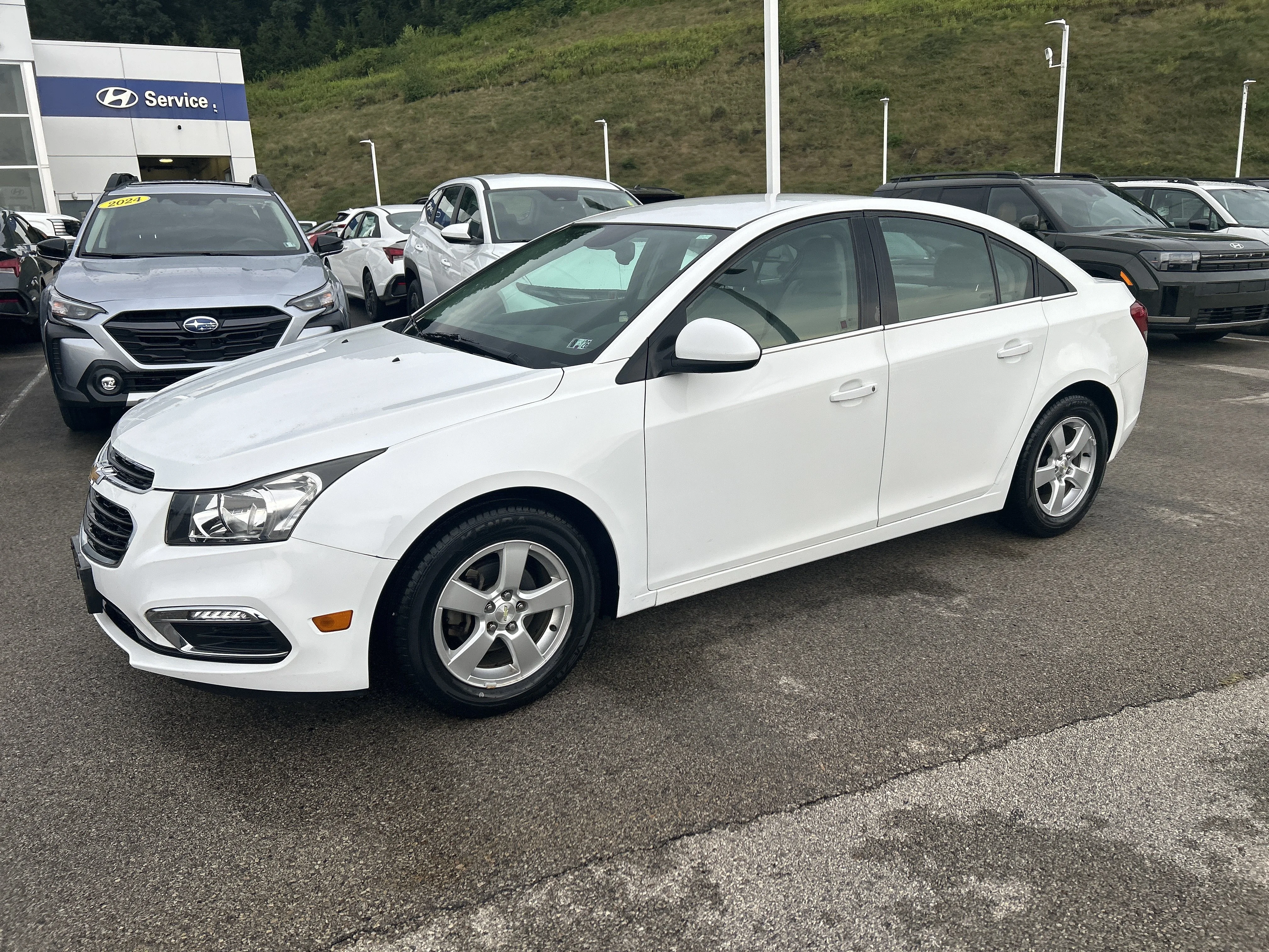 Used 2016 Summit White Chevrolet LT image 10