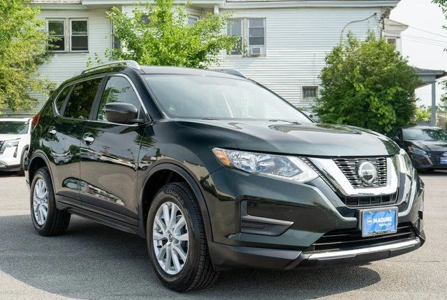 Used 2018 Midnight Pine Nissan SV image 4