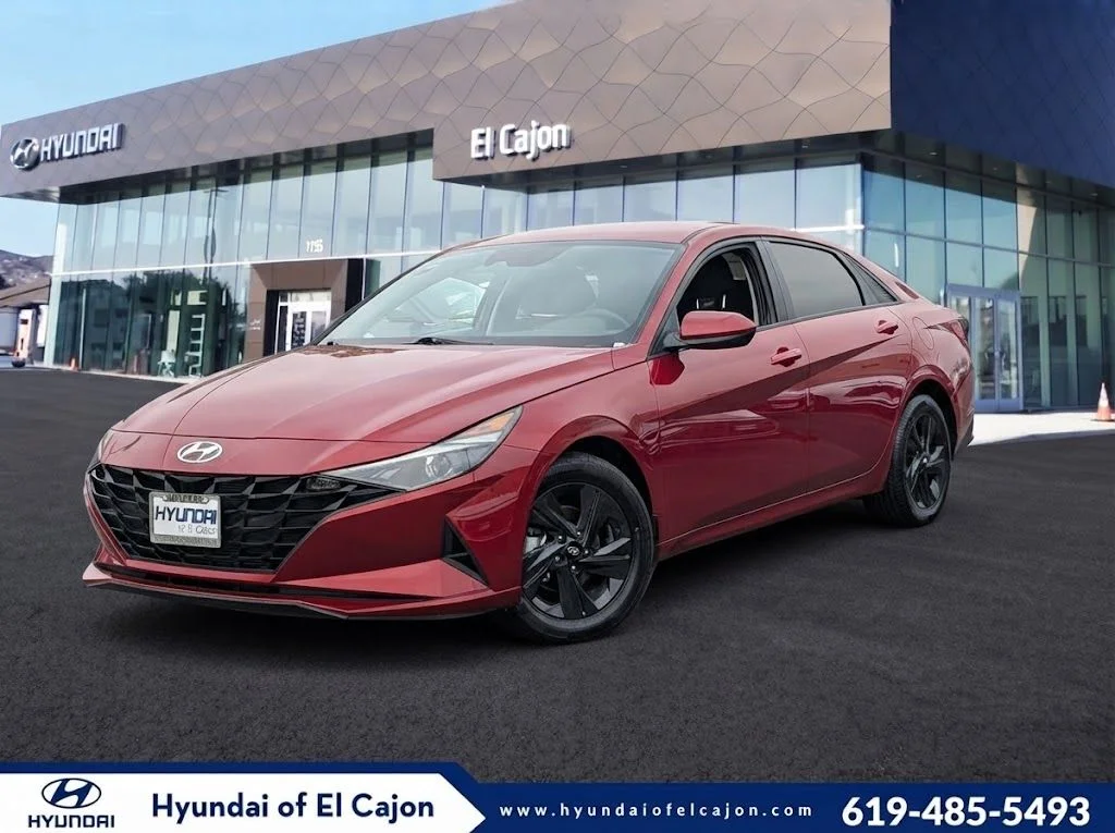 Used 2023 Red Hyundai SEL image 1