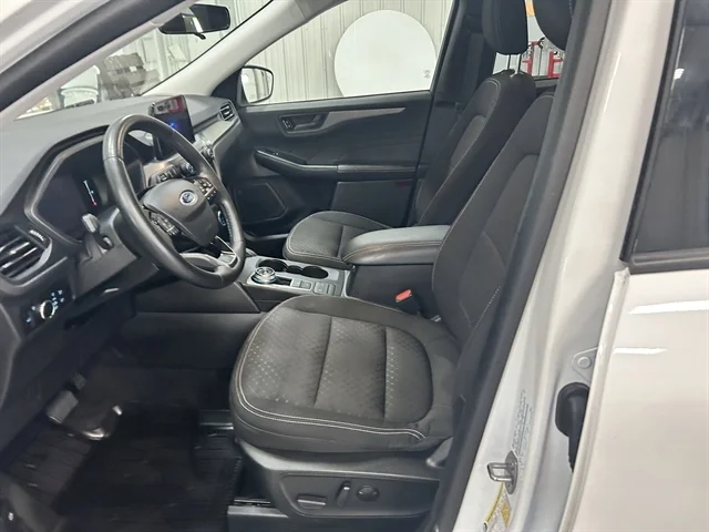 Used 2023 White FORD Active image 12