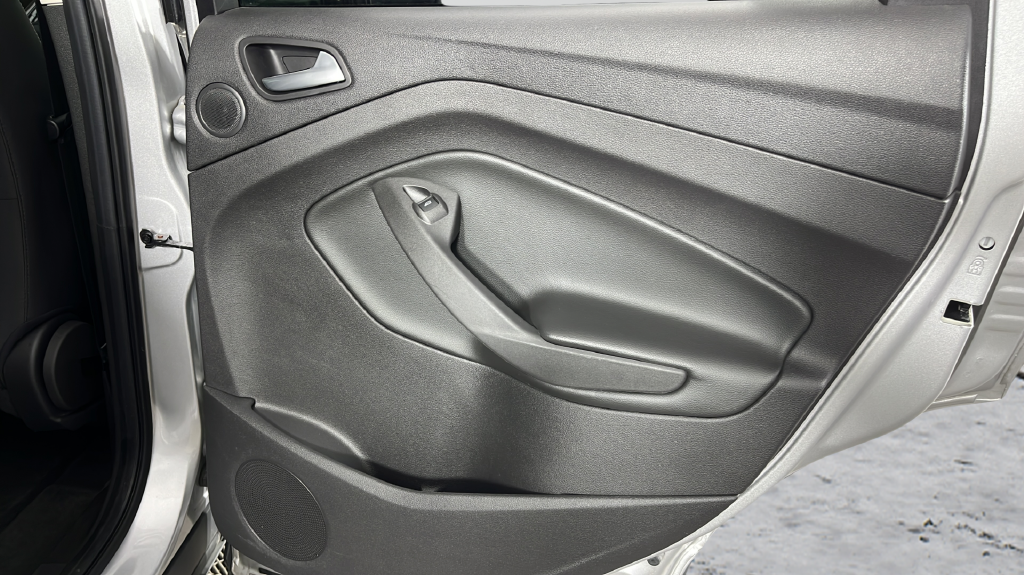 Used 2014 Ingot Silver Ford SE image 17