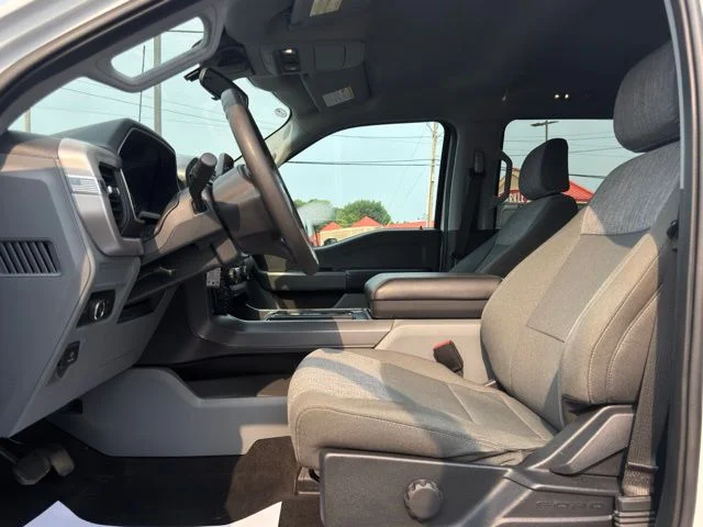 Used 2023 Oxford White Ford XLT image 14