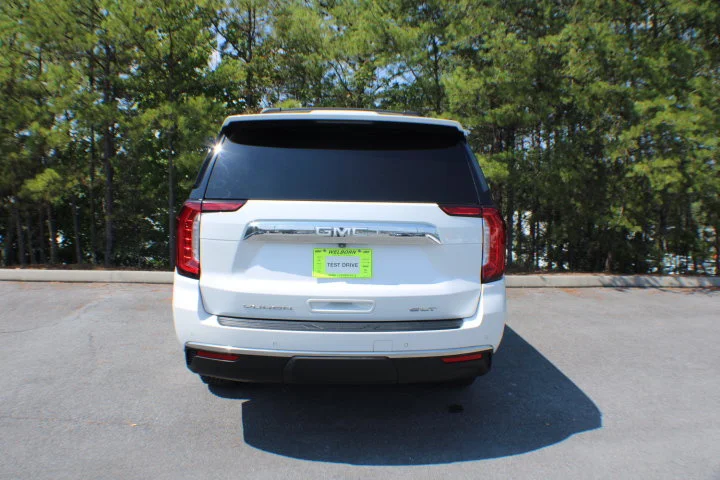 Used 2021 WHITE FROST TRICOAT GMC SLT image 22