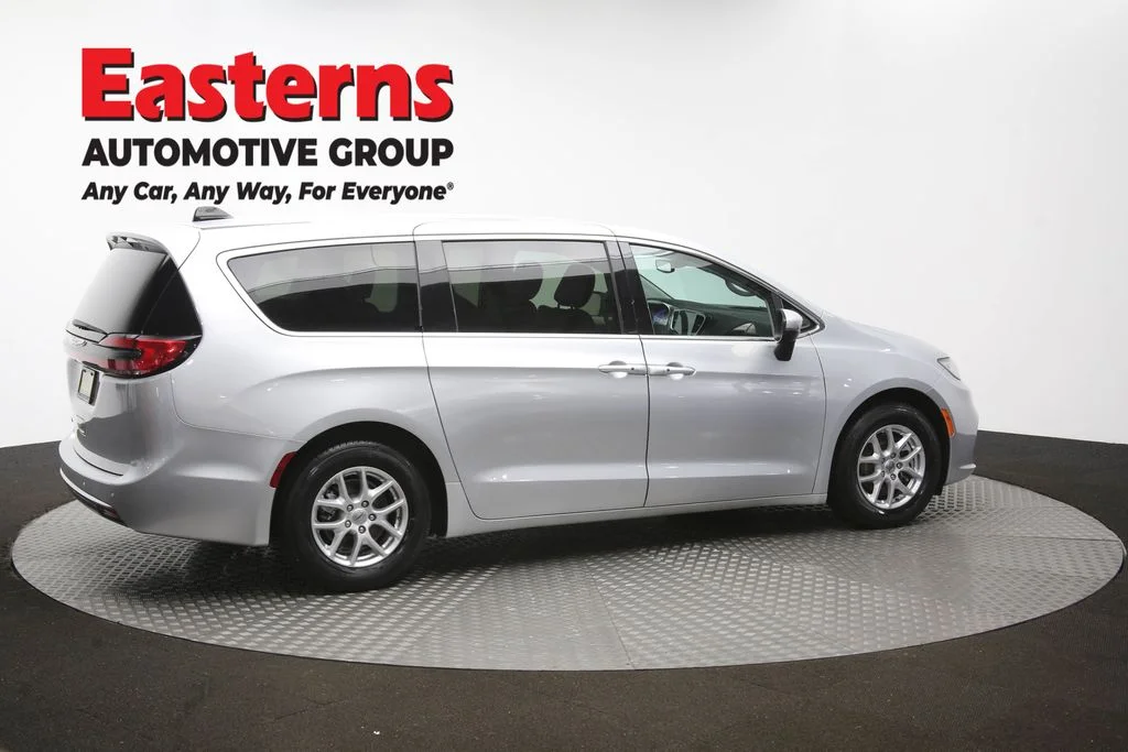 Used 2023 Silver Chrysler Touring L image 45