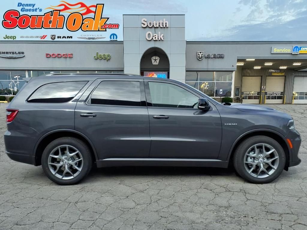 New 2026 Vapor Gray Exterior Paint Dodge GT Plus HEMI V8 image 2