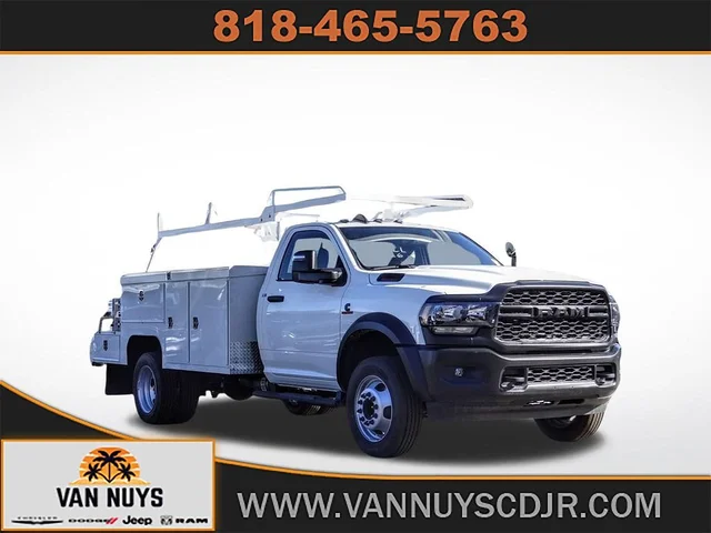 2024 RAM 4500 Chassis Cab Tradesman/SLT