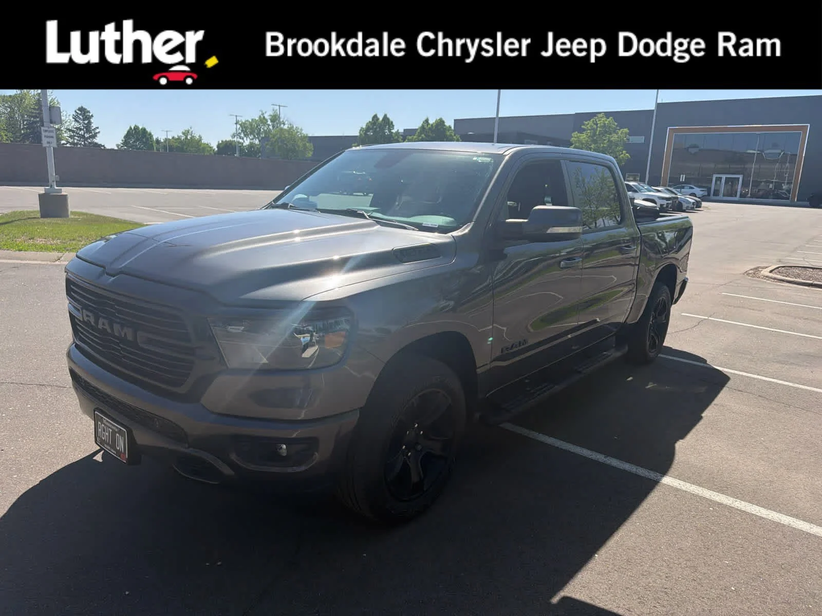 2020 RAM 1500 Big Horn/Lone Star 4x4 Crew Cab 5'7's photo
