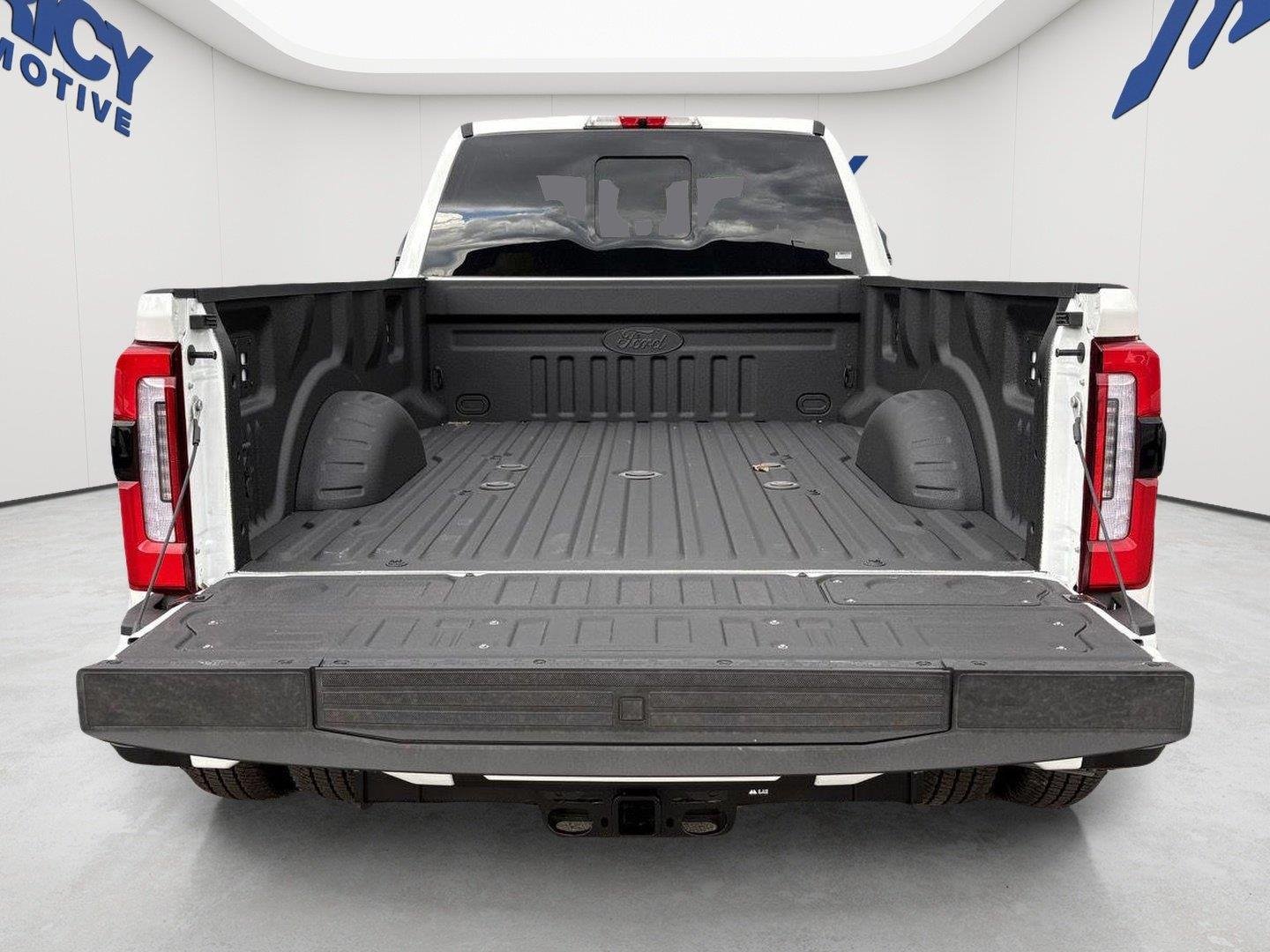 New 2026 Star White Metallic Tri-Coat Ford Platinum image 5