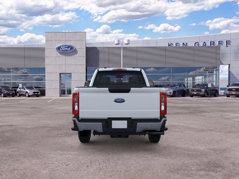New 2026 Oxford White Ford XL image 5