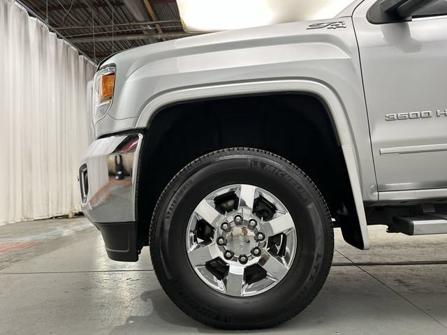 Used 2019 QUICKSILVER METALLIC GMC SLT image 21