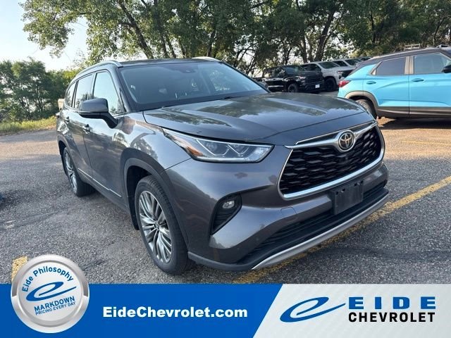 Used 2021 Gray Toyota Platinum image 1