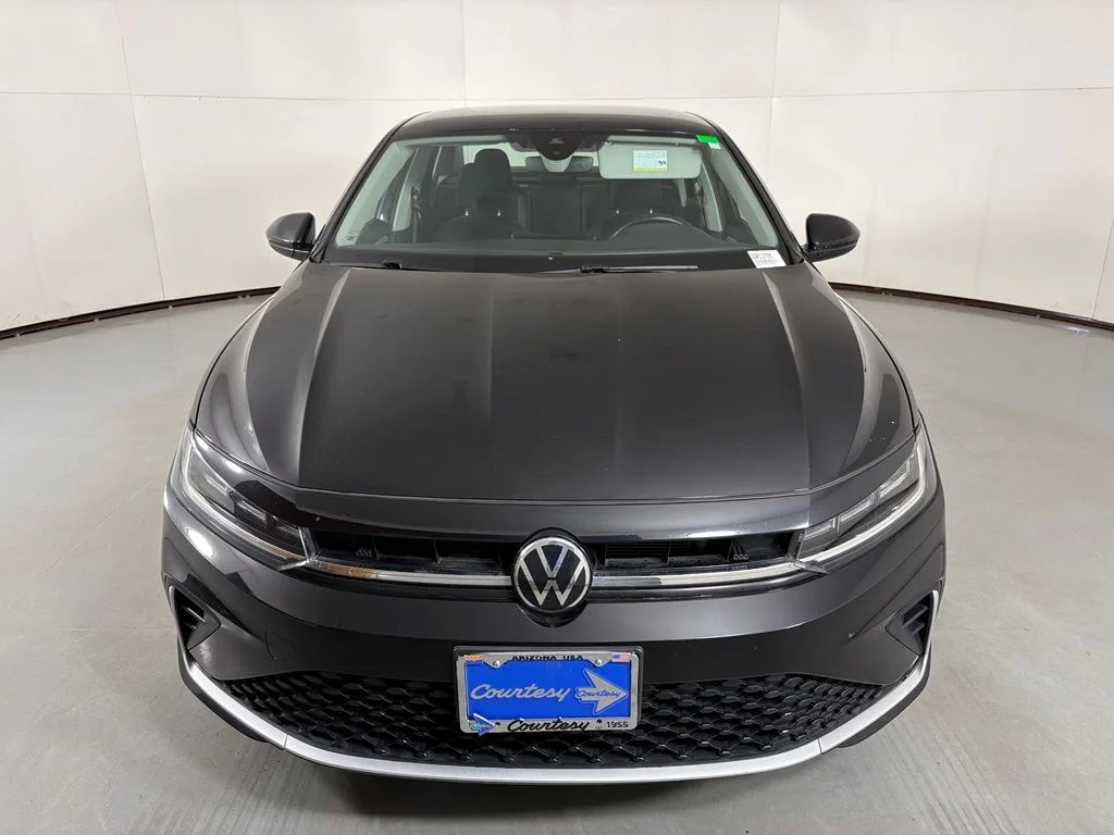 Used 2025 Black Volkswagen 1.5T S image 3