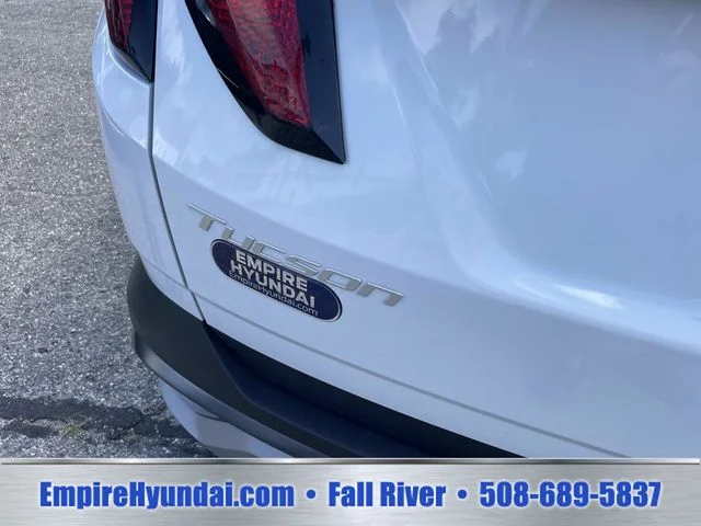 Certified Used 2026 White Hyundai SEL Plus image 5
