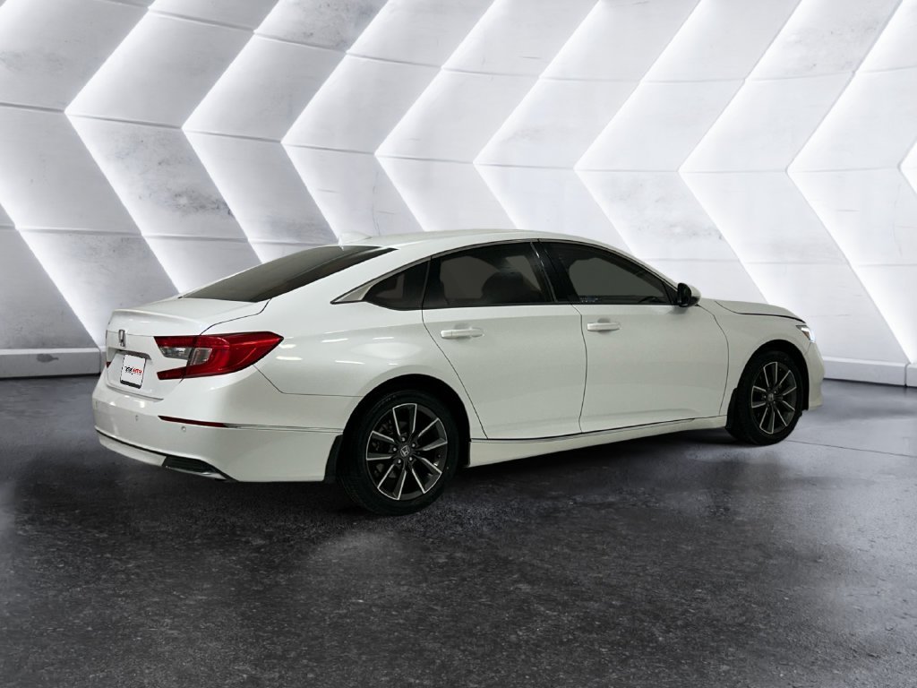 Used 2022  Honda EX-L image 4