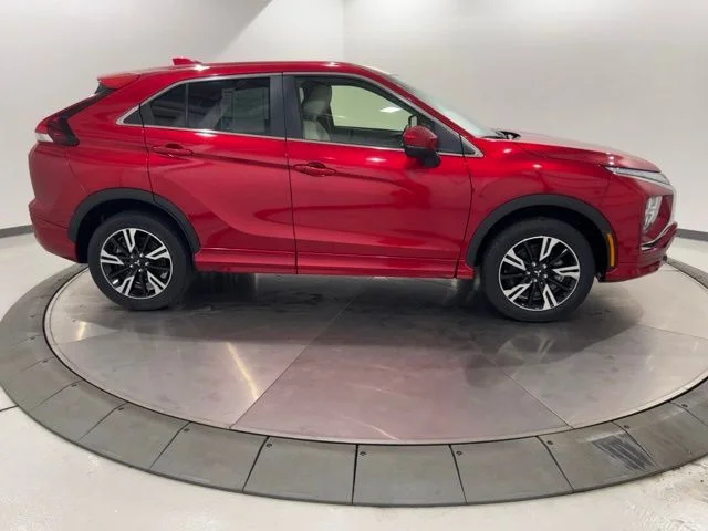 Used 2024 Red Mitsubishi SEL image 6