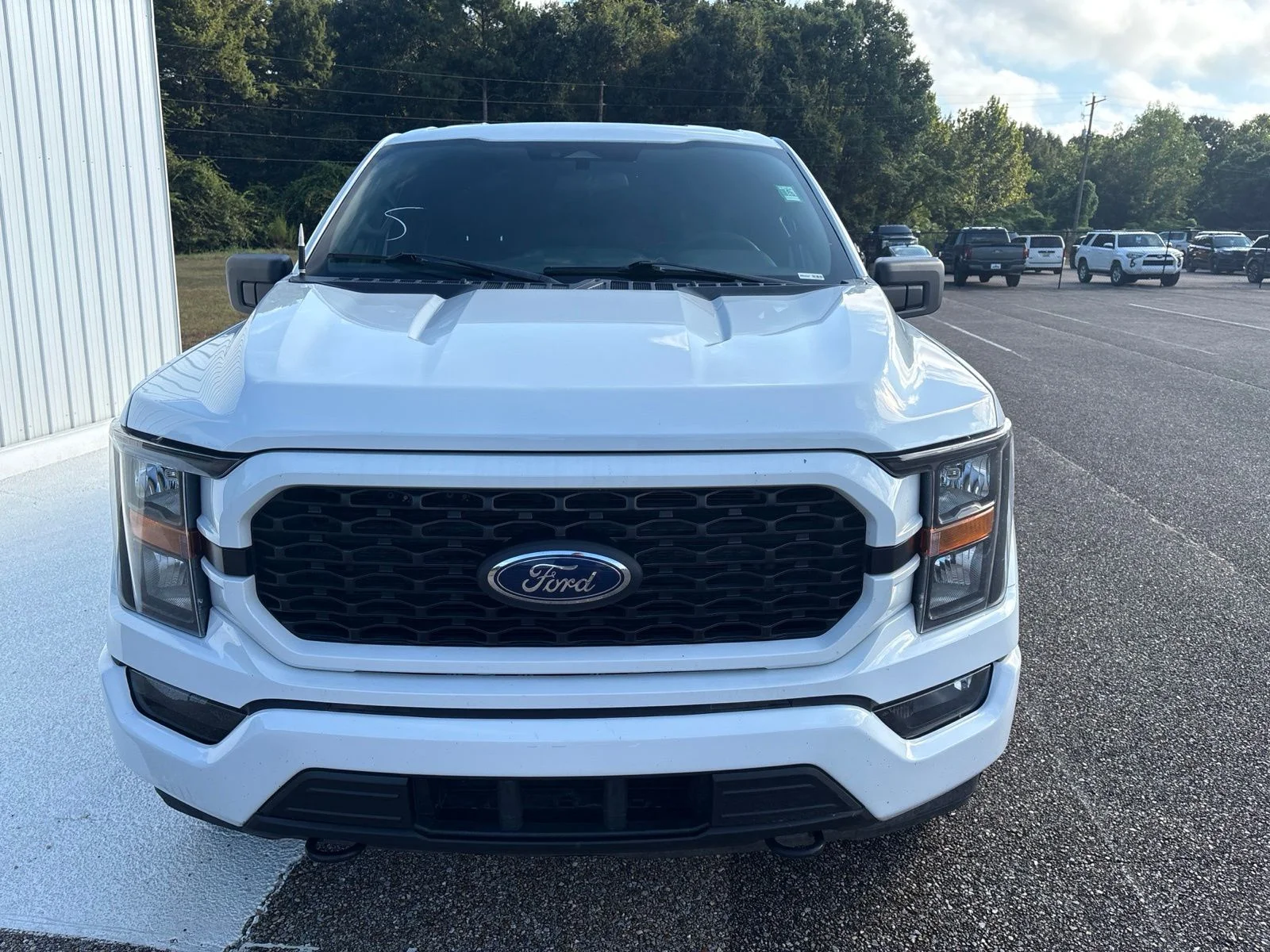 Used 2023 White Ford XL image 2