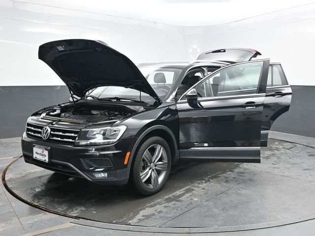 Used 2021 Black Volkswagen 2.0T SE image 53