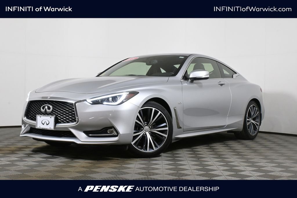 2018 INFINITI Q60 Coupe LUXE