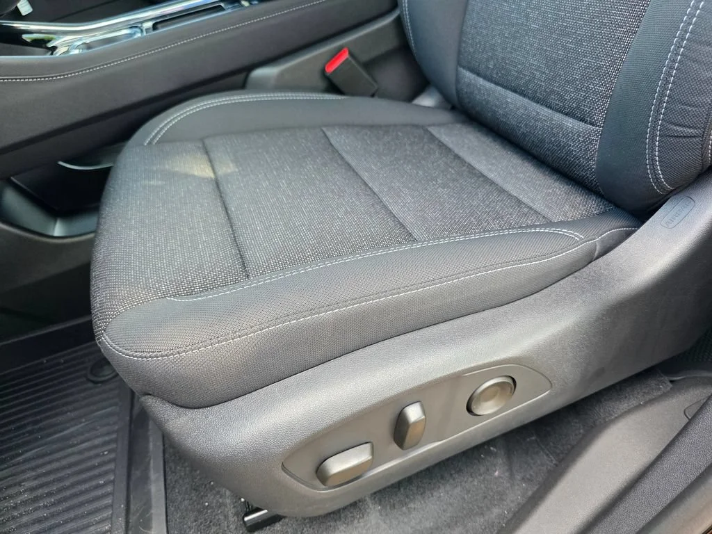 2026 Chevrolet Traverse LT - Photo 11
