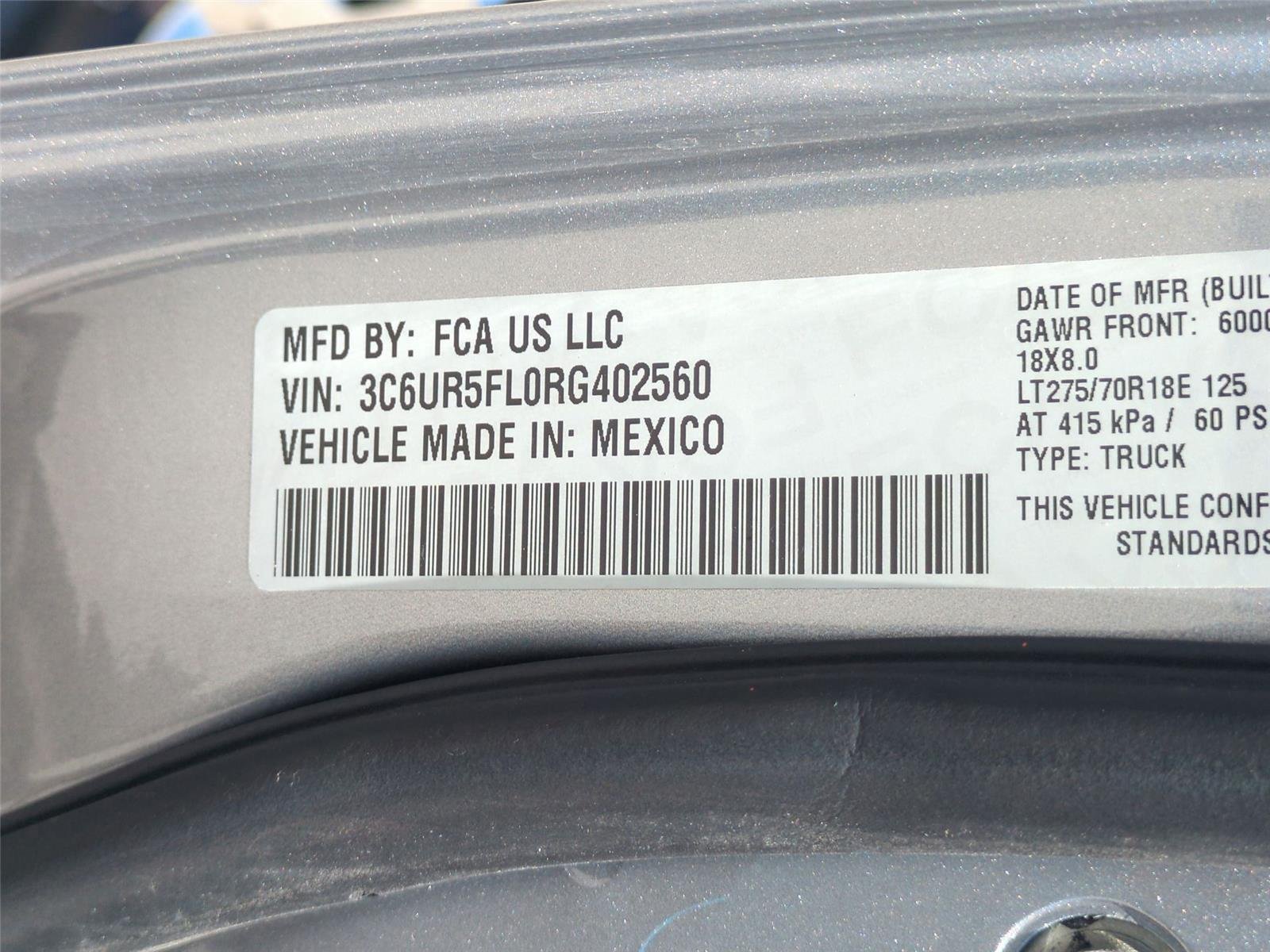 Used 2024 Billet Silver Metallic Clearcoat Ram Laramie image 40
