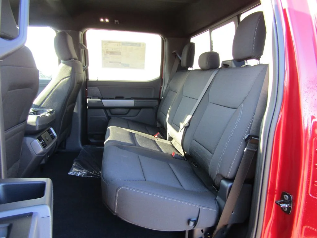 New 2026 Ruby Red Metallic Tinted Clearcoat Ford XLT image 16